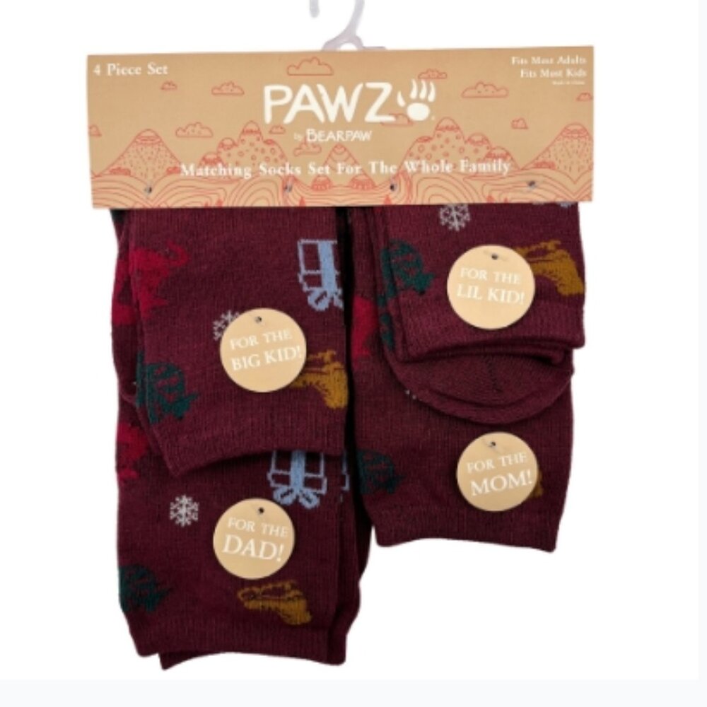 BEARPAW 4 PIECE FAMILY MATCHING CREW SOCKS IN BURGUNDY WINTER HOLIDAYS DESIGN